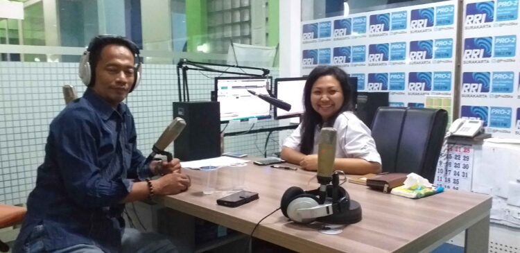 Narasumber Siaran di Radio RRI